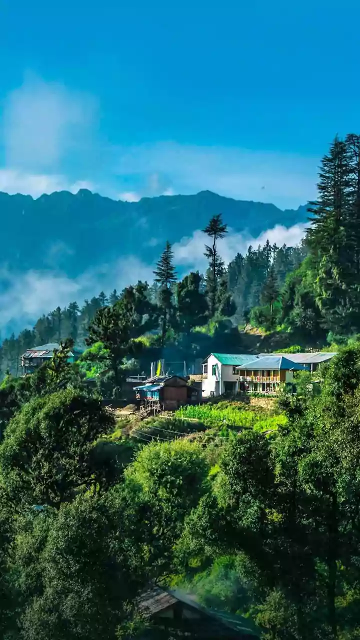 Escape the Heat: 7 Indian Paradises Below 20°C for Your Perfect May Getaway