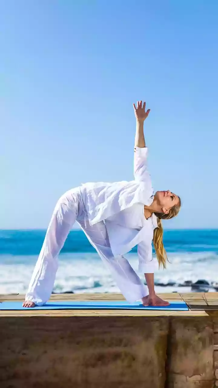 How To Achieve Smooth Flexible Body Movement At Home Using Easy Daily Beginner Yoga Asana Routines
