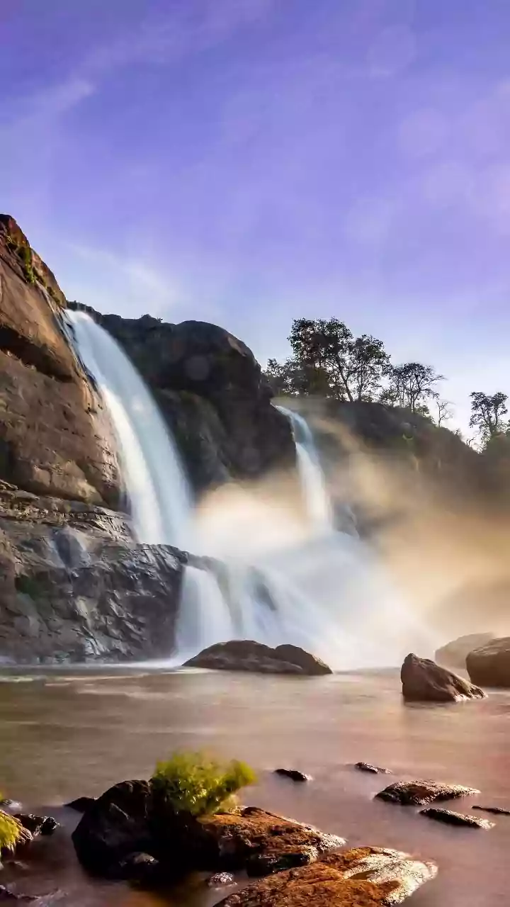 From Misty Mountains To Waterfalls, Monsoon Photography Ideas Across India