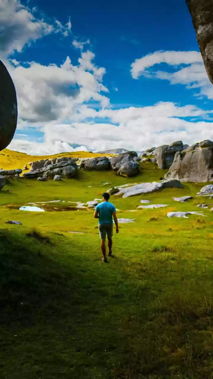 Barefoot Hiking: How Barefoot Movement Changes the Feel of Hiking