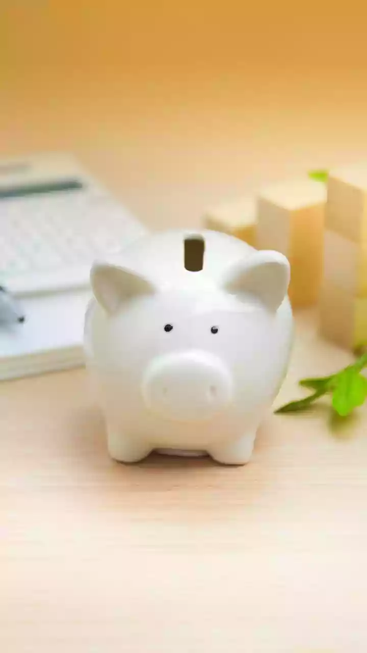 Wealth Coaches Advise Accumulating Six Month Emergency Buffer Fund Instantly