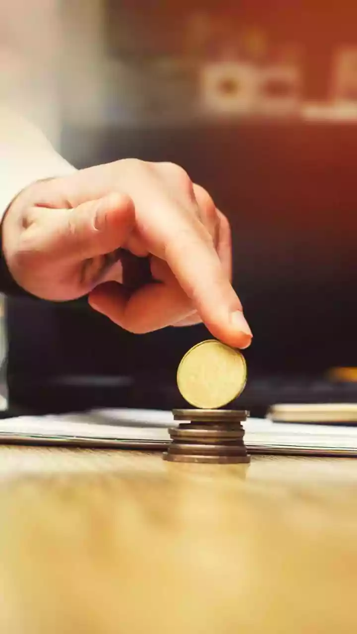 India's Economic Snapshot: Trends in Banking, Markets, and Trade