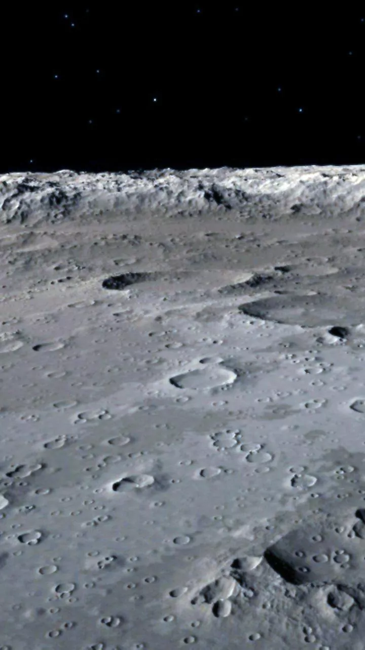 Unveiling Lunar Secrets: Earth's Atmosphere & The Moon