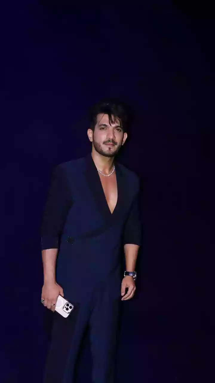 Arjun Bijlani Shares Happy Moments With Nupur Sanon, Stebin Ben From Their Reception