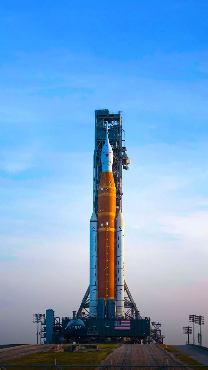 Artemis II crew face gravity tests at Johnson Space Center