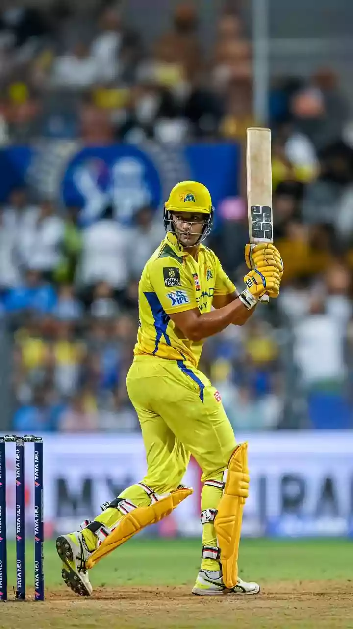 Ravichandran Ashwin Warns CSK Over Shivam Dube Amid Hardik Pandya Trade Rumours