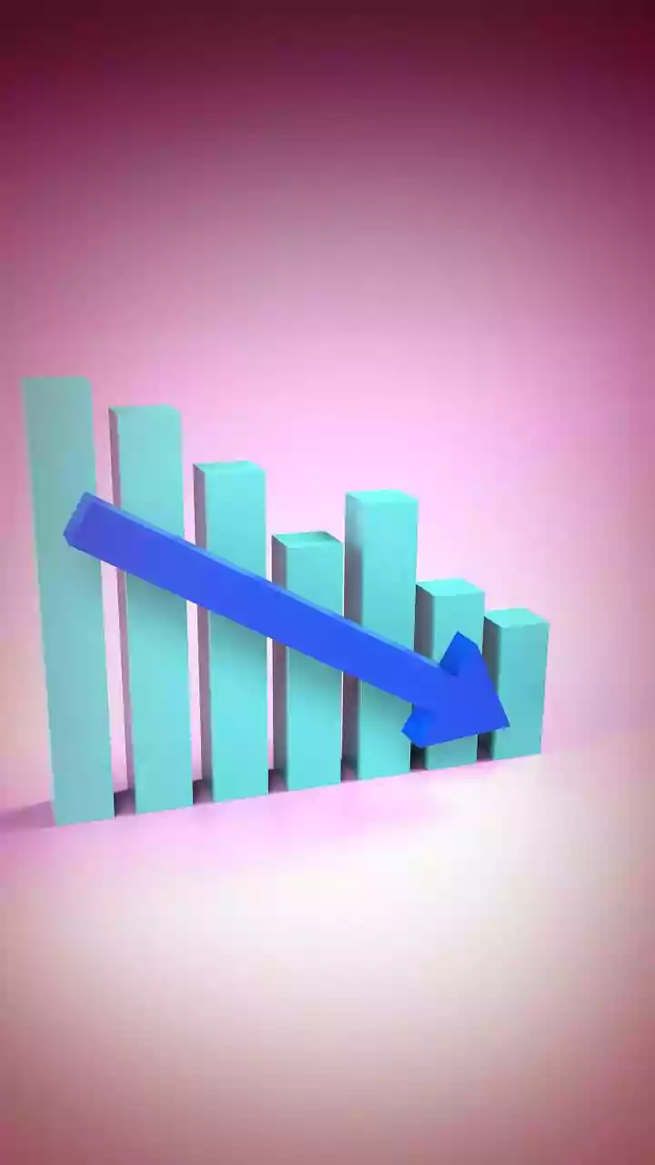 Stock markets decline in early trade after two days of rally