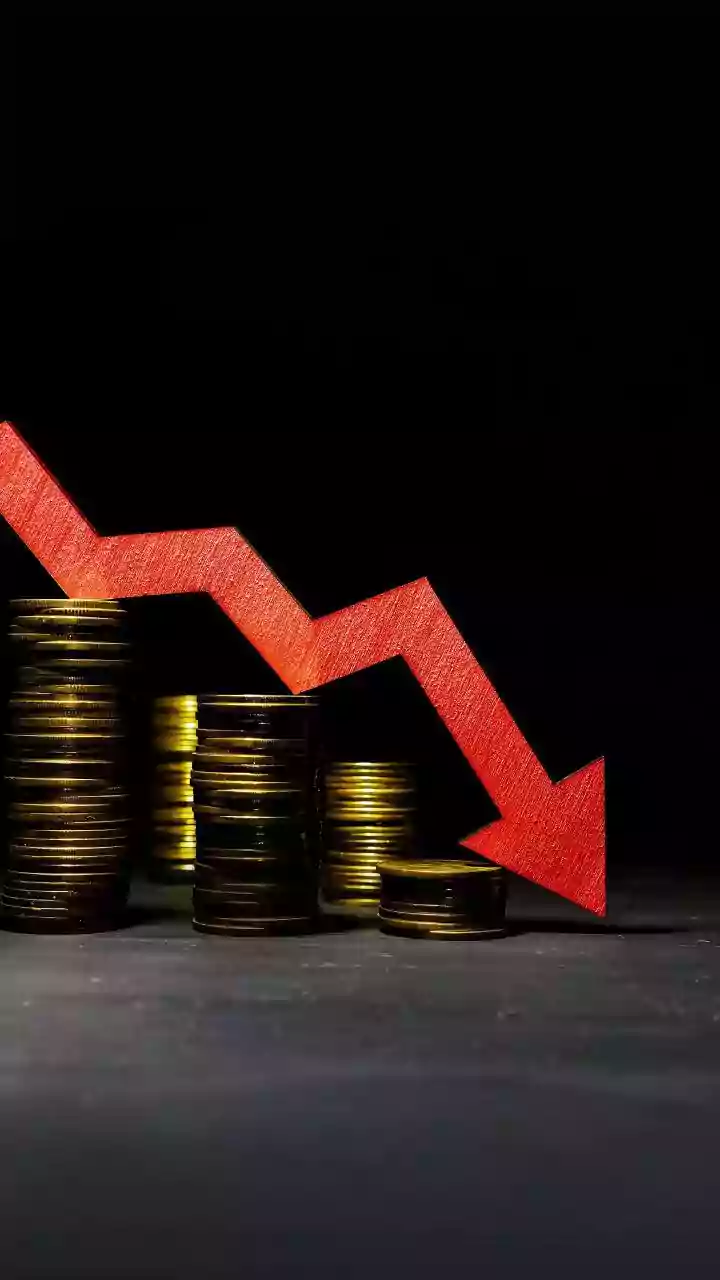 Rupee Breaches 91/USD Mark 2nd Time In A Month, Ends 14 Paise Lower At 90.92 Against US Dollar