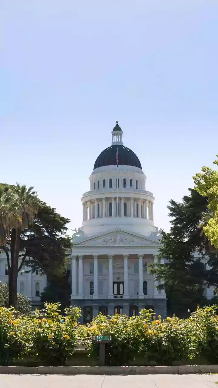 California Democrats Face Tough Choices in Governor Race Ahead of Primary