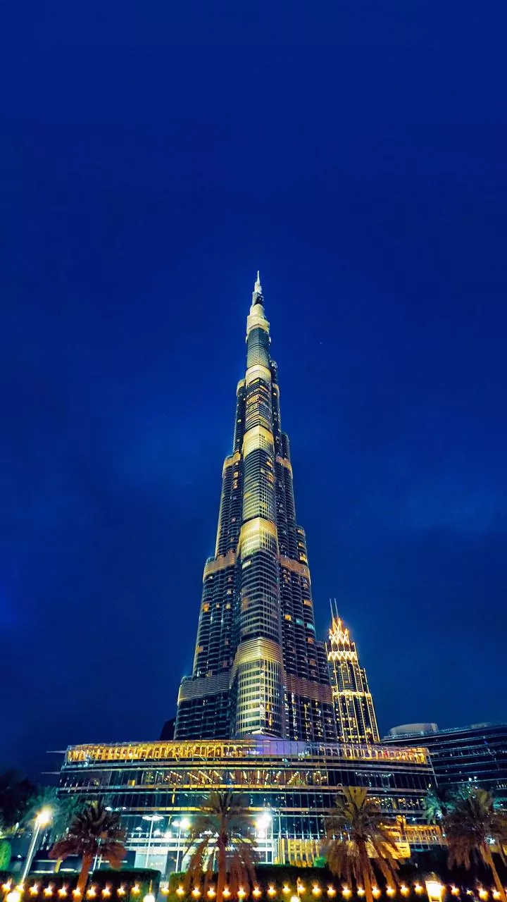 UAE Faces Economic Challenges Amid Iran Conflict