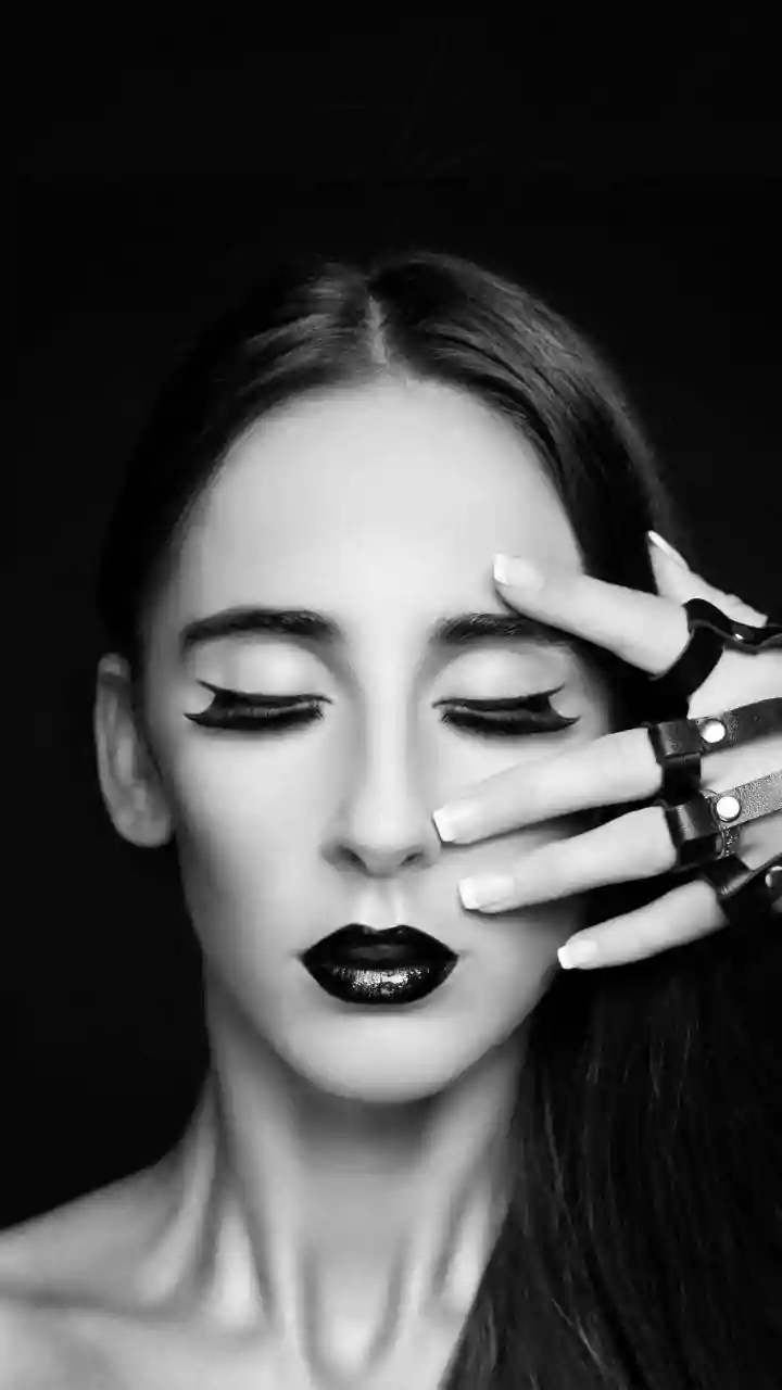 Master Smokey Eyes in 10 Minutes: A Quick Guide for Every Eye Shape