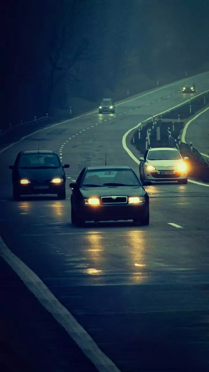 UP: Two killed, 10 injured in fog-related road accident