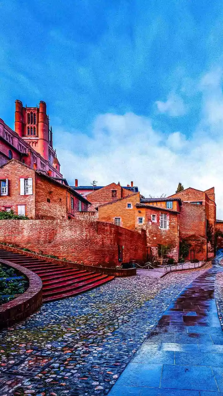 Trace Literary Icons: A 12-Day Journey Through Hemingway, Chanel & Picasso's Footprints