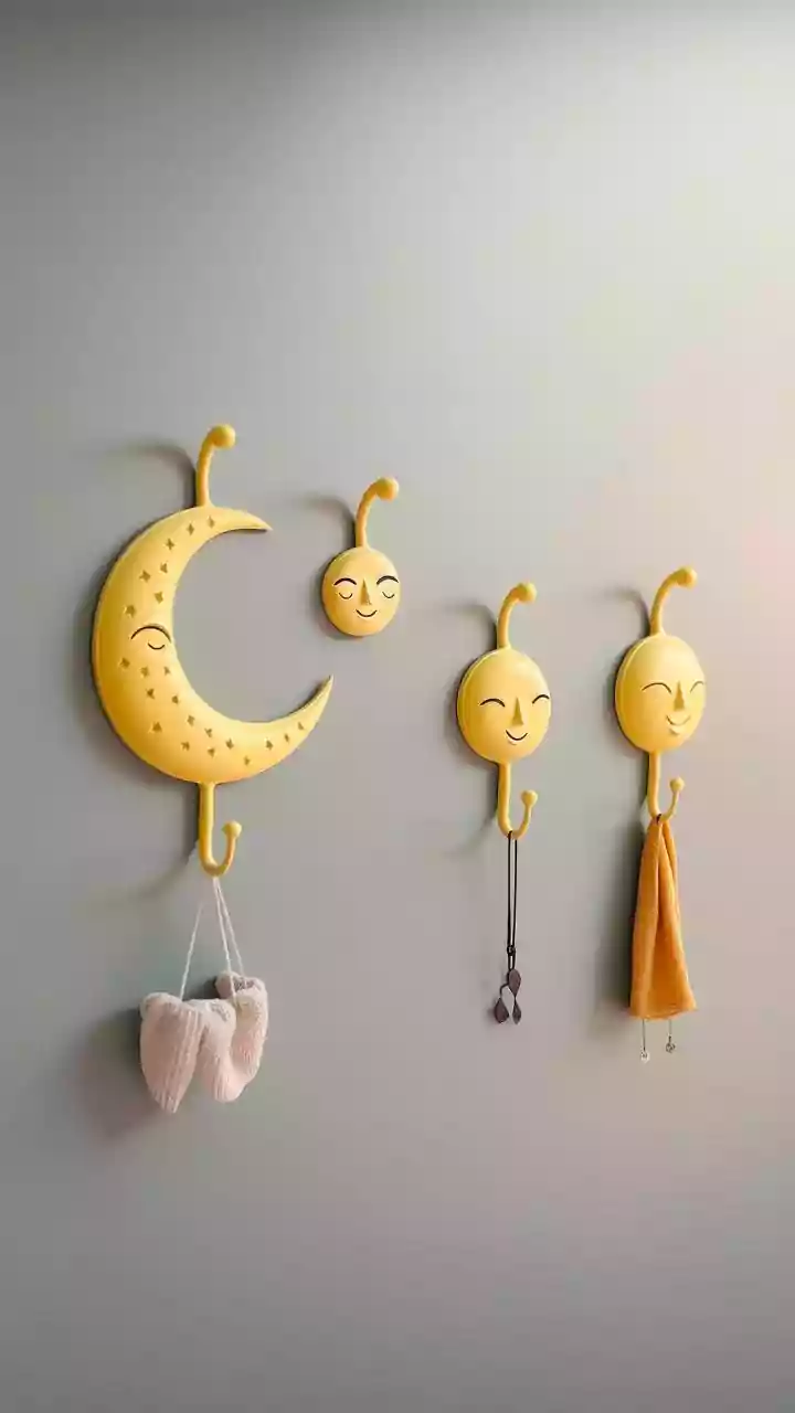 5 innovative ways to use decorative wall hooks