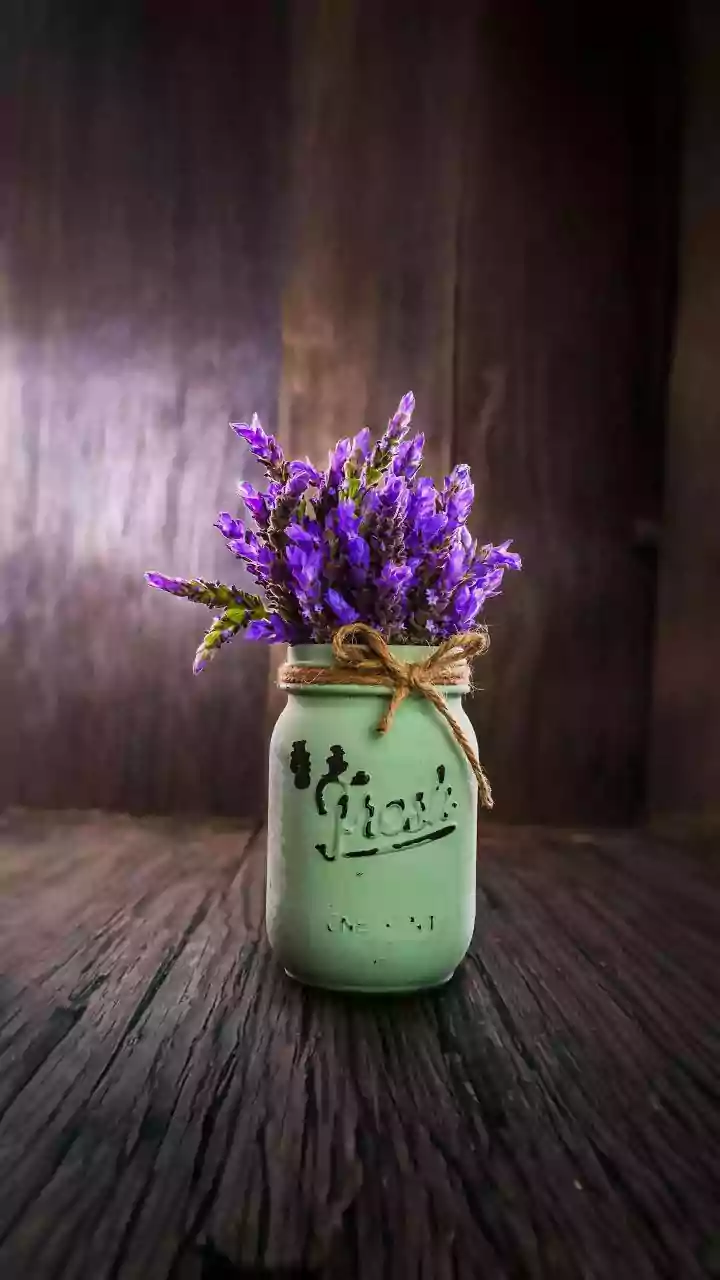Decor: Create unique displays with hanging jars