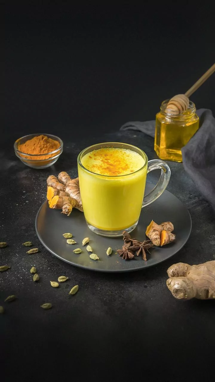Students, Young Professionals and Rainy-Day Home Cooks Should Separate Cold Coffee from Ginger-Turmeric Tea