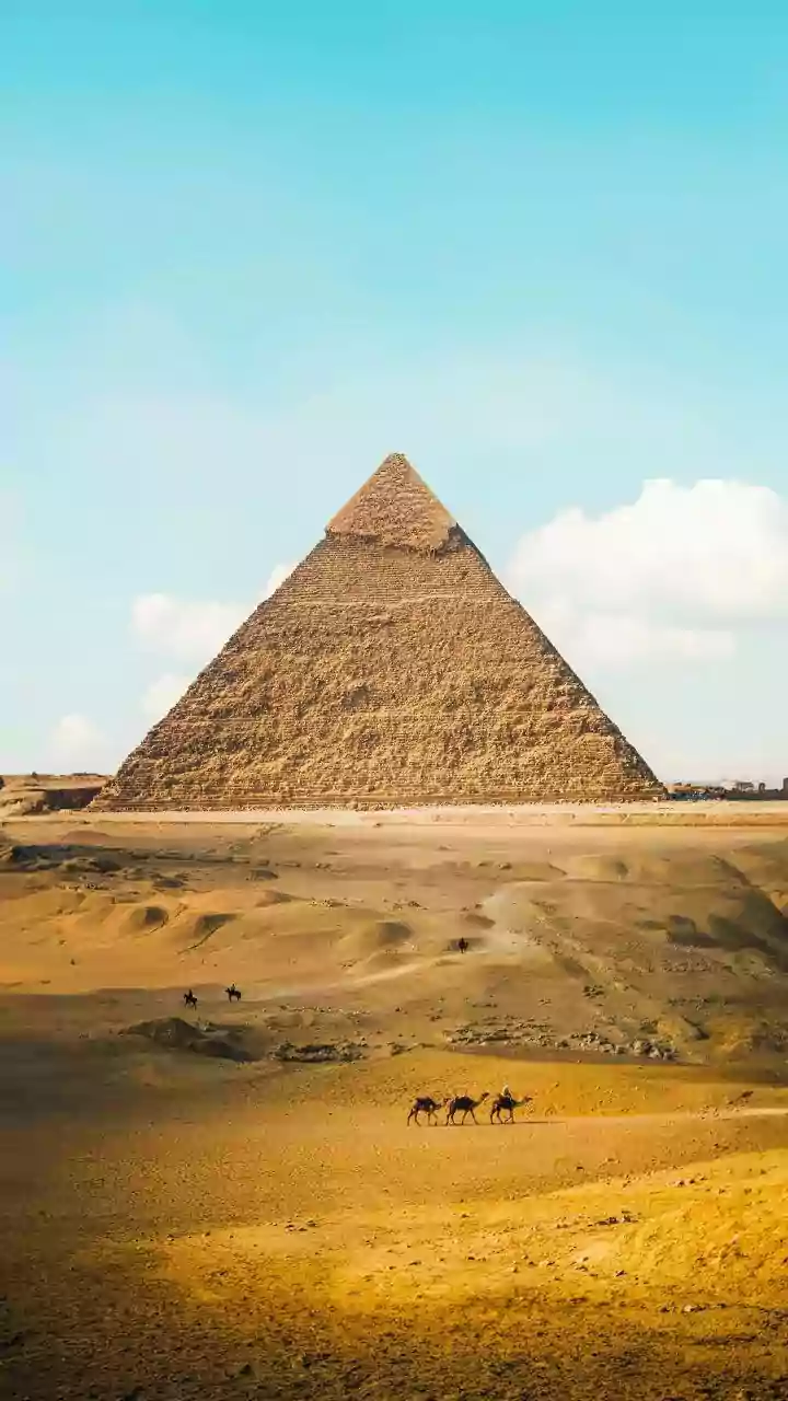 Watch Out For These Signs To Spot Overrated Travel Spots