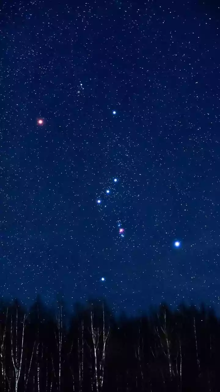 A Cosmic Death: Betelgeuse's Spectacular End!