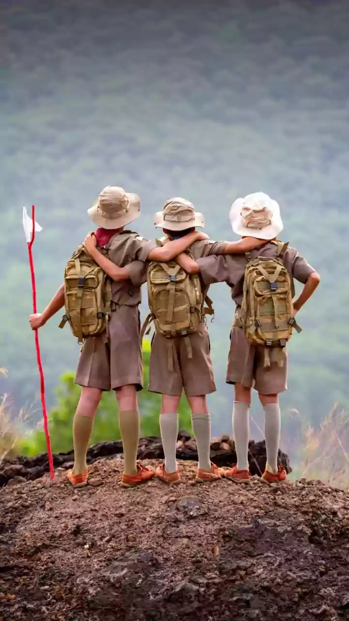 How Group Outings To Unfrequented Monsoon Lakes Foster Deeper Team Bonding Among Young Adventurers
