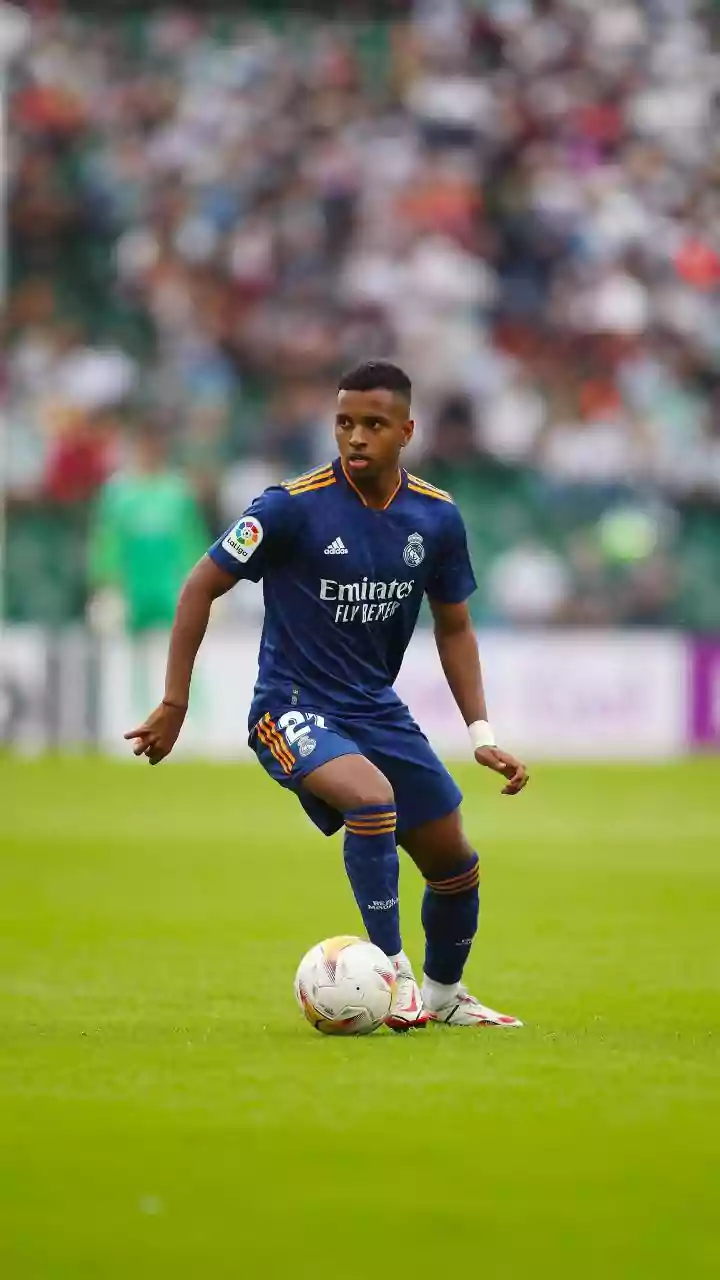 Corpo no limite: o que as lesões de Rodrygo, Estêvão, Depay e Militão revelam sobre o futebol moderno