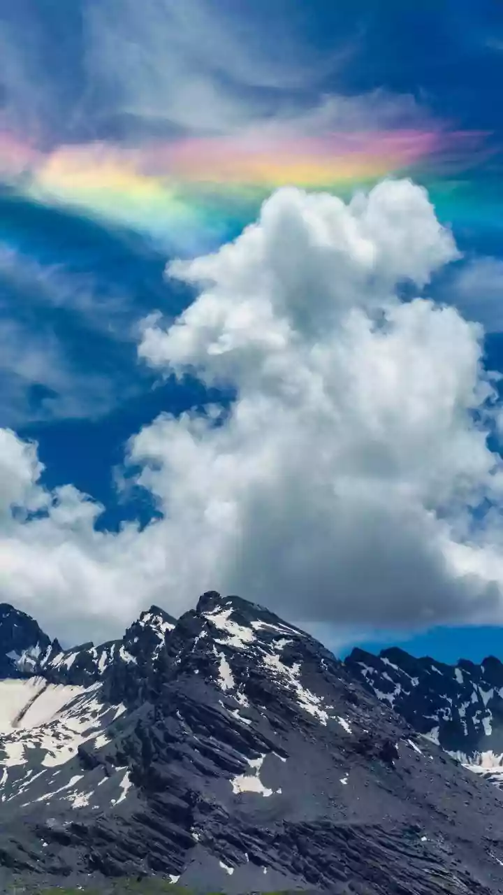 Start Fire Rainbow Interpretation with Ice Crystals, Not Just Actual Flames after NASA's New Fire Rainbow Picture