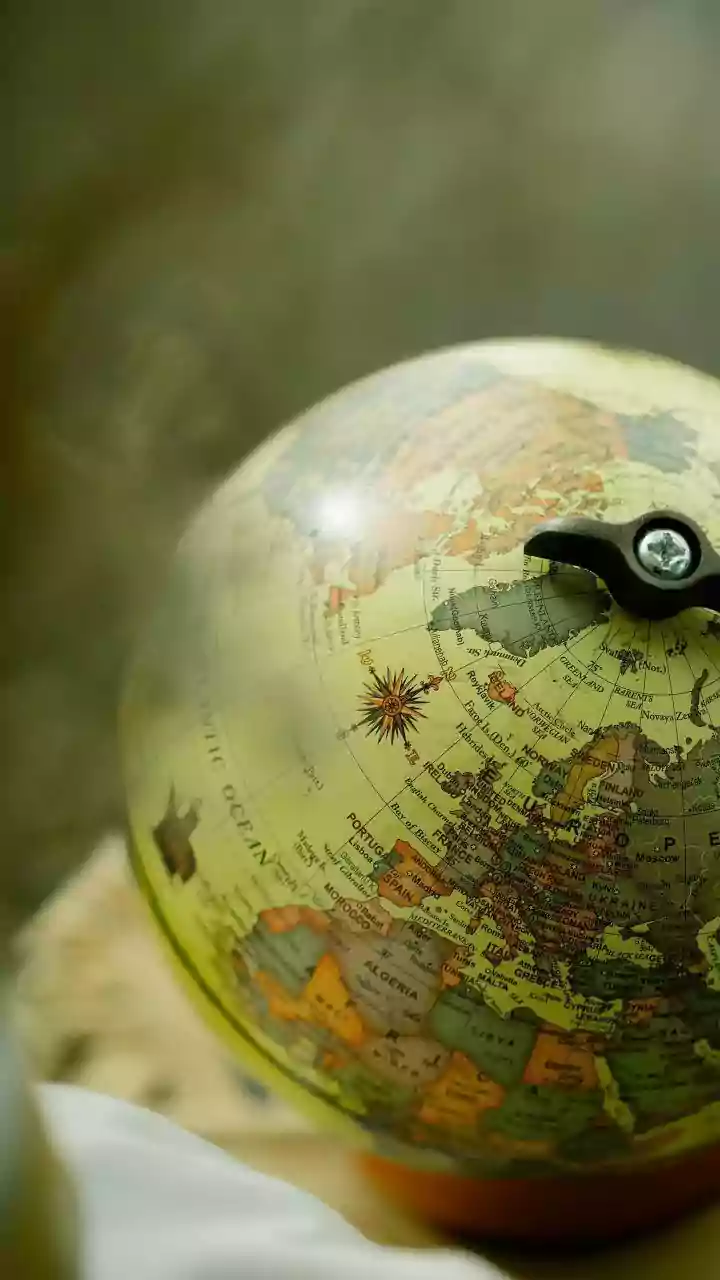 Além do Brasil, mais de 80 países foram taxados pelos EUA. Veja lista