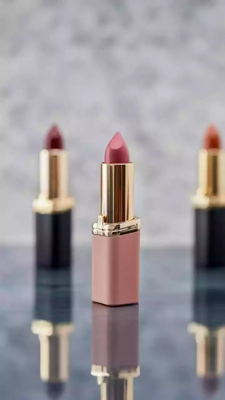Top 10 Lipstick Shades for Dusky Indian Skin: Brands, Occasions, and Reviews