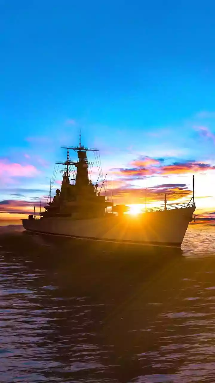 Trump urges ships to cross Strait of Hormuz, says 'show some guts, Iran has no navy'