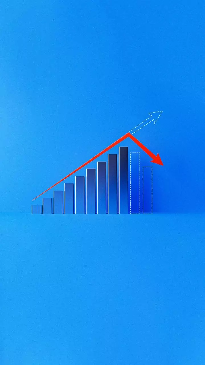 Sensex declines for 3rd day, sheds 367 pts on foreign fund outflows