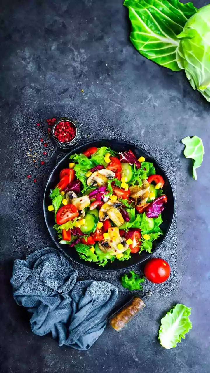 The Details Behind Quick 15-Minute Salads: A Collection of Vegetable-Rich Options for Busy Days
