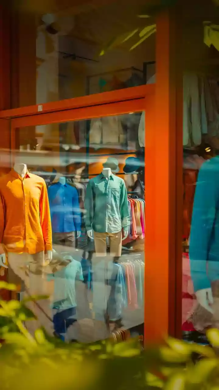 Mastering Summer Style: 5 Breathable Fabrics to Conquer the Heat