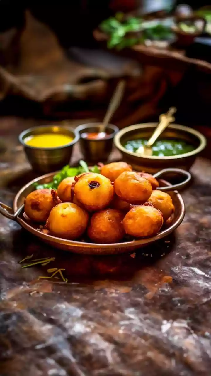 7 Indian Culinary Experiences That Capture The Flavours Of The Rainy Season
