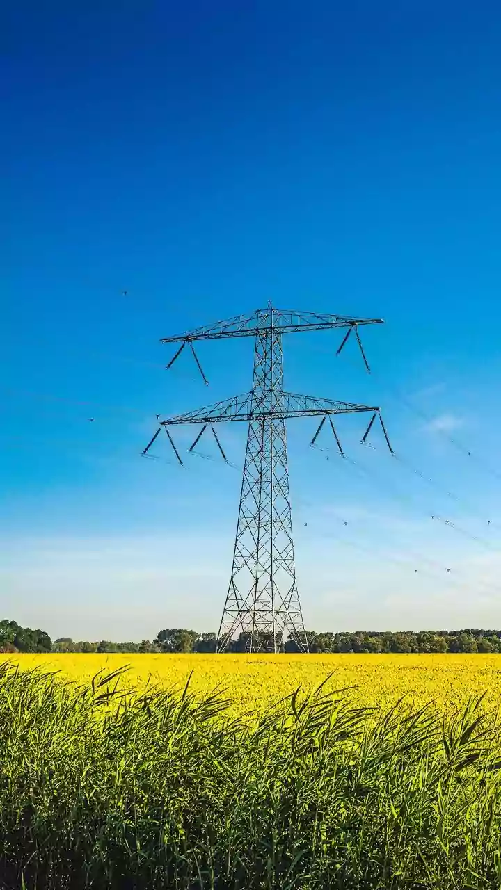 Uttar Pradesh Ditches Prepaid Smart Meters for Postpaid Billing Amid Consumer Woes