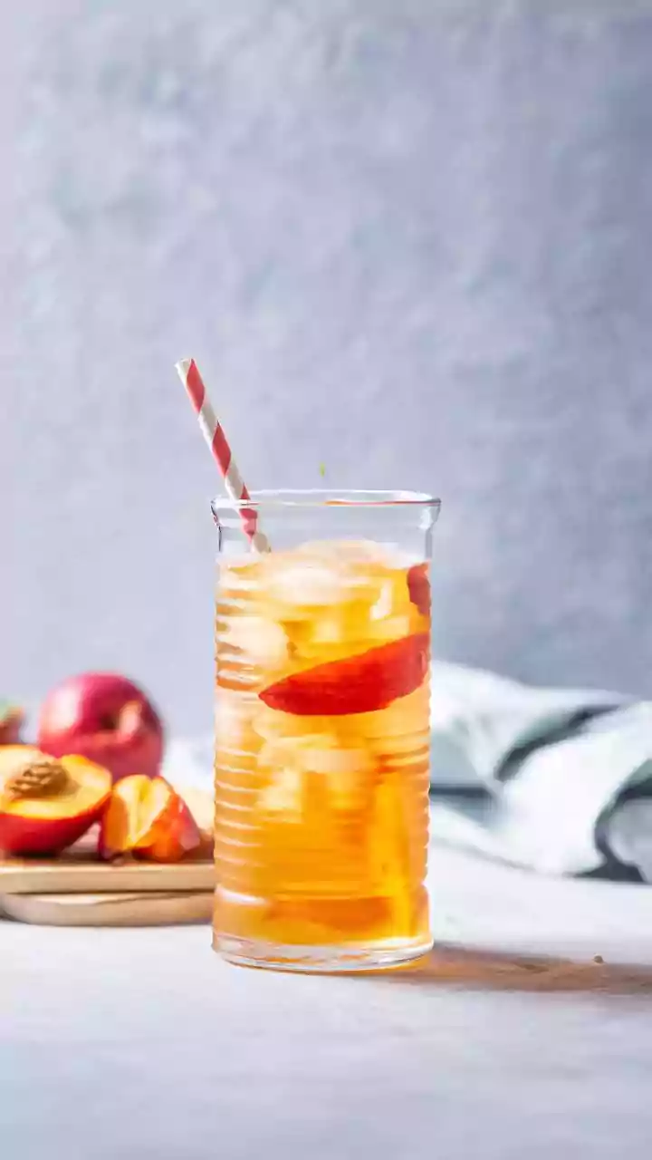 Make This Refreshing Peach Lemonade At Home & Enjoy On A Hot Summer Day