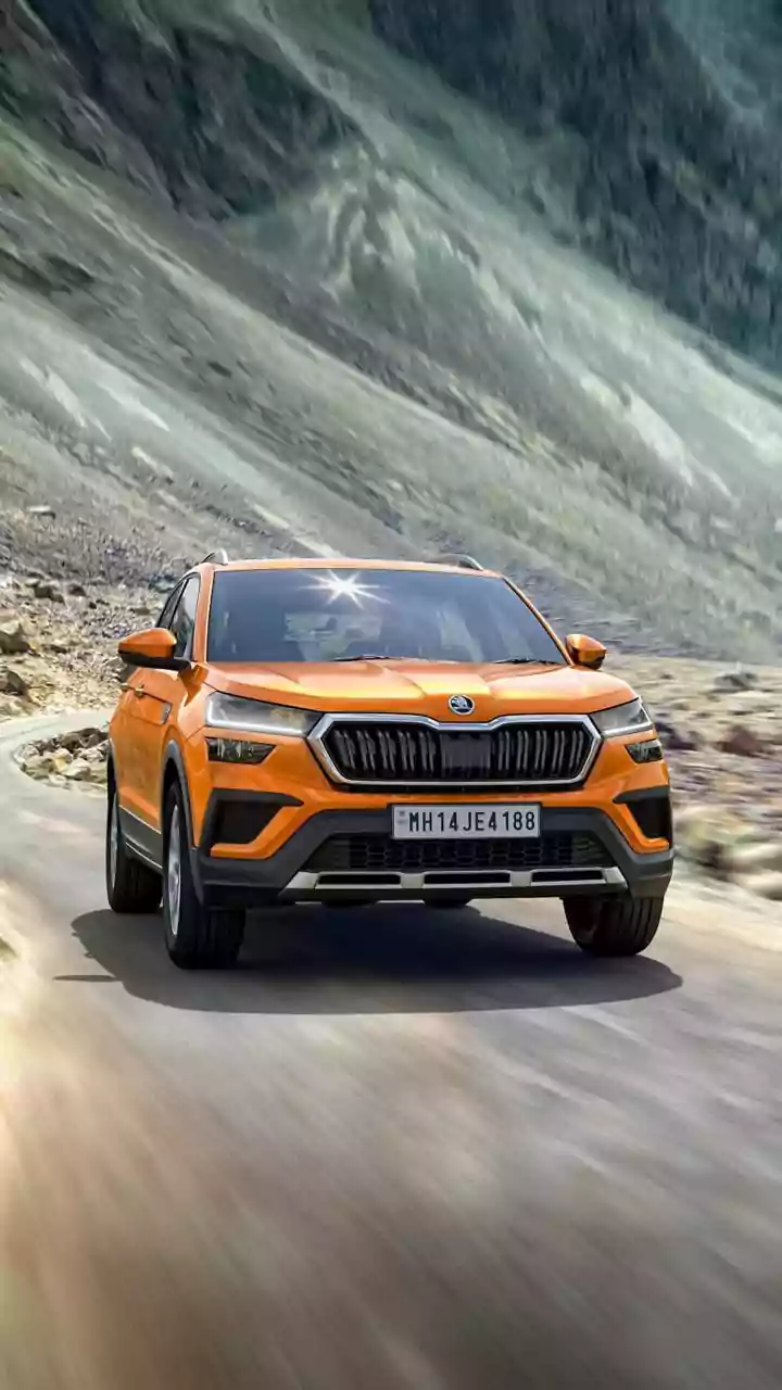 Skoda reveals Kushaq facelift in India with standard electric sunroof, new 8-speed AT