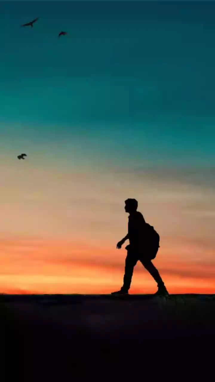 How A Simple Evening Walk Helps Busy Professionals Manage Sedentary Desk Life Impact