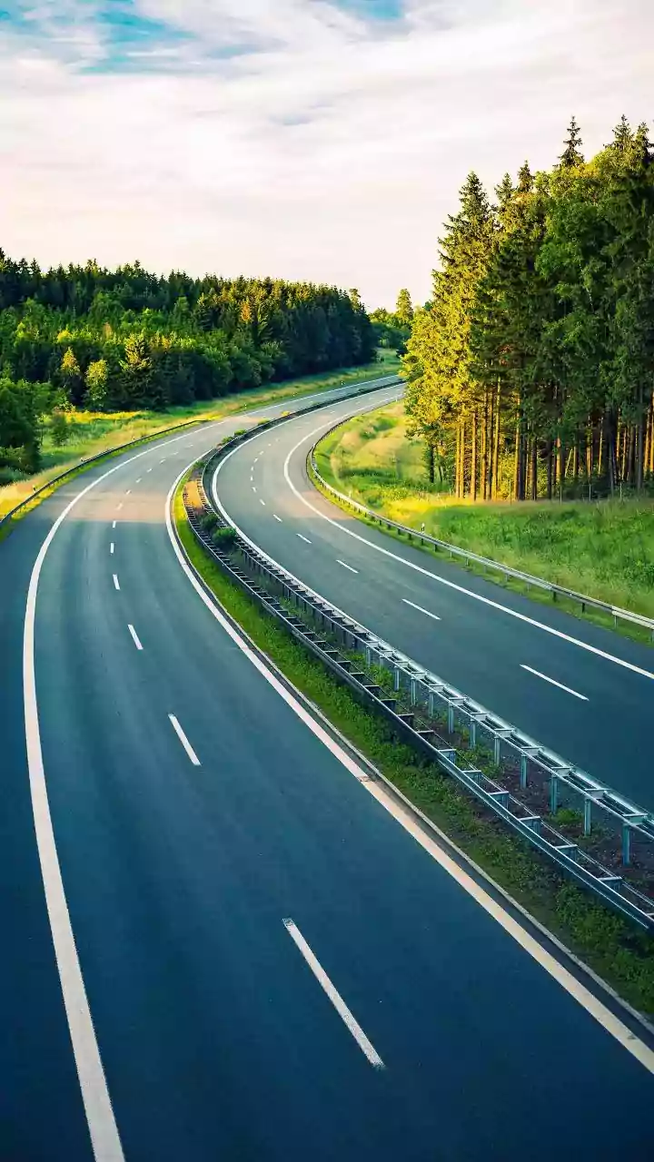 AI Patrols India's Highways: Revolutionizing Road Maintenance for Safer Journeys