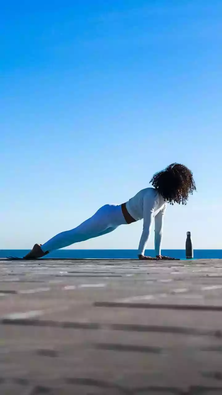Core Engagement During Water-Based Yoga as Part of Floating Yoga on Water