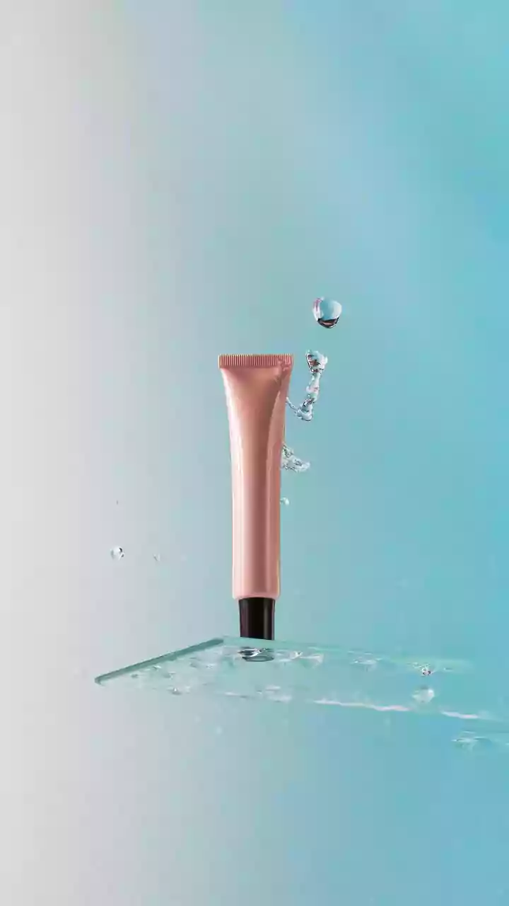 Why Indian Beauty Is Shifting Towards Lightweight SPF