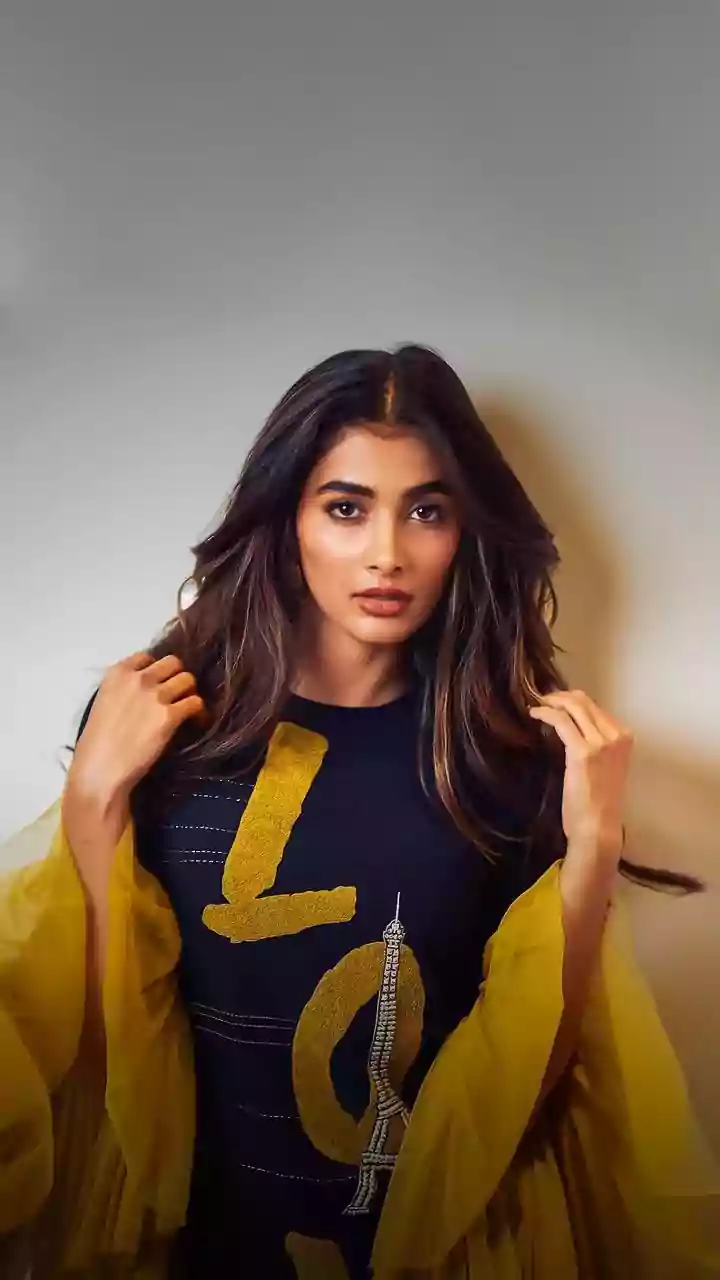 ‘Let’s Watch It the Right Way’: Jana Nayagan Actress Pooja Hegde Reacts As Film Gets Leaked Online