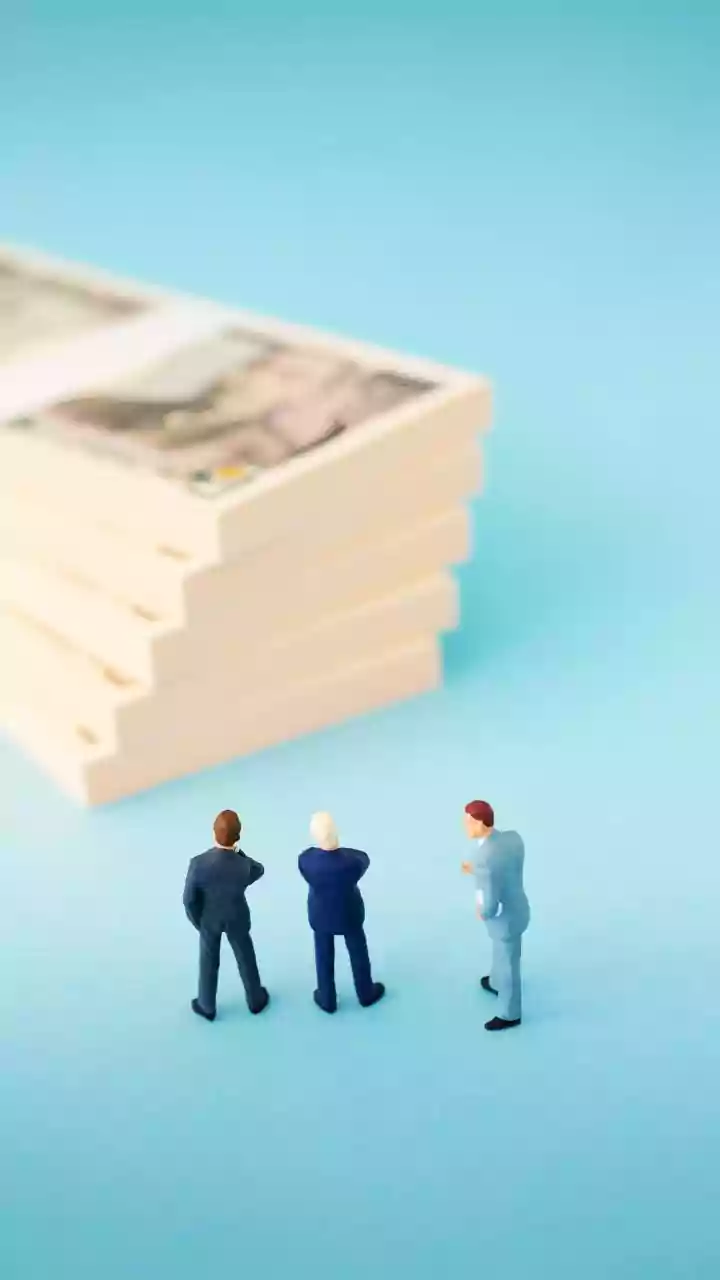 Historic $4.4 Billion FDI Bombshell: Japan's MUFG Bank Snaps Up 20% Stake In Shriram Finance