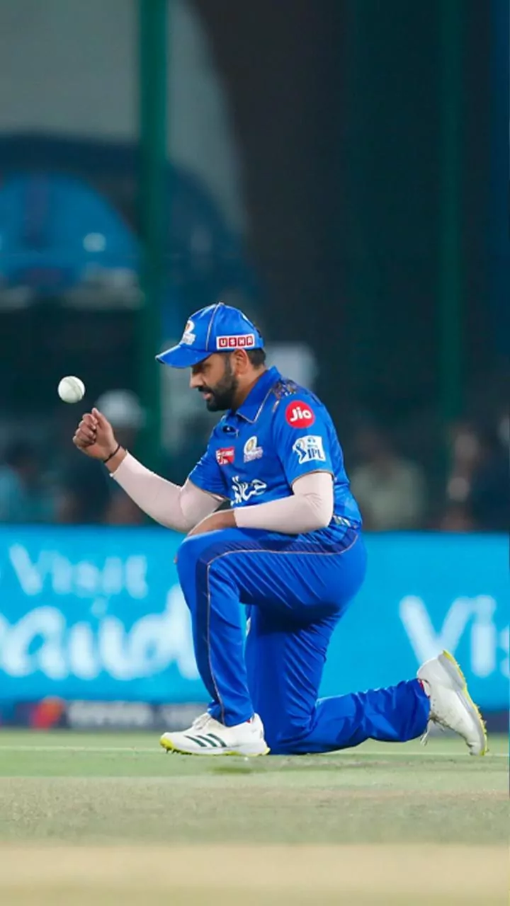 Hitman Rohit Sharma pulls off a one-handed stunner during practice session; video goes viral