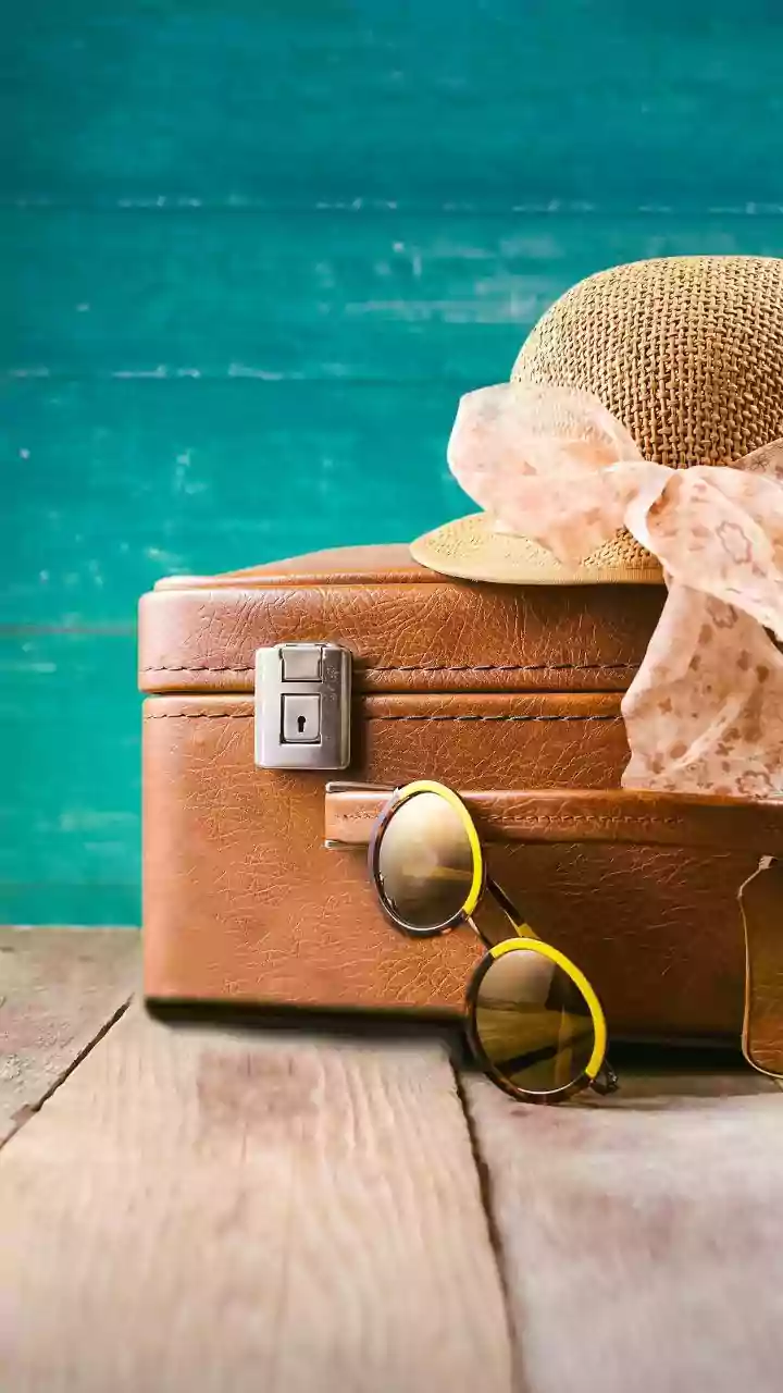11 Travel Must-Haves for Seniors: Smart Essentials for Adventurous Grandparents