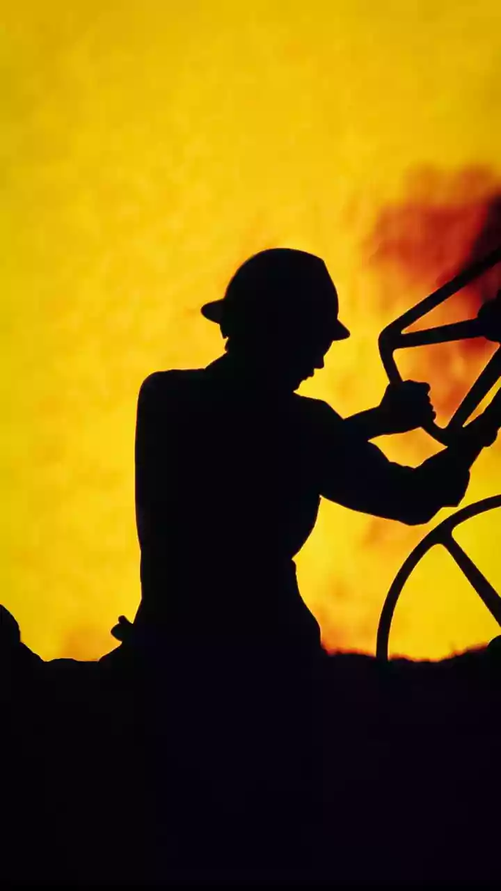 How Extreme Heat Impacts Workers and Economies in South Asia