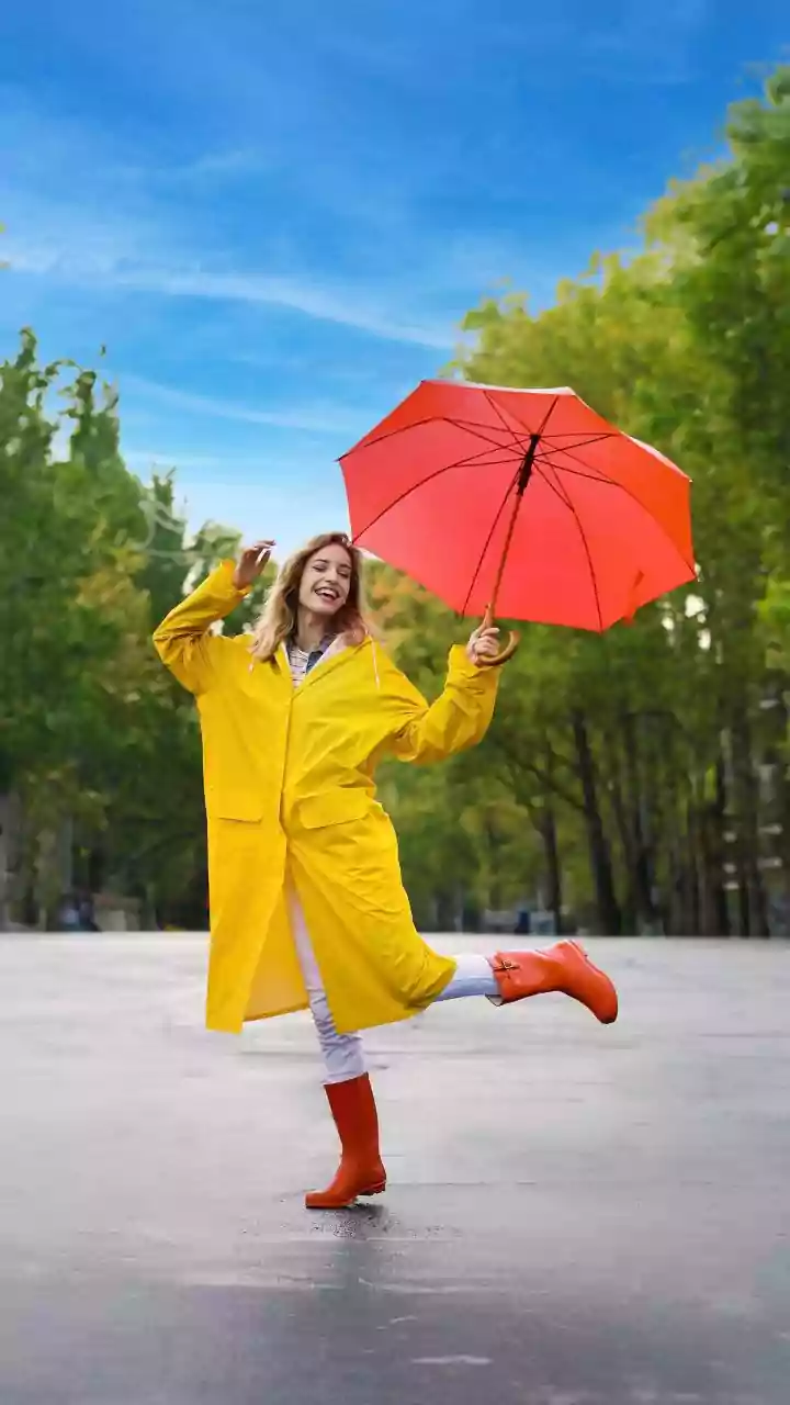 Rainy Dressing Has Entered Its Practical Era