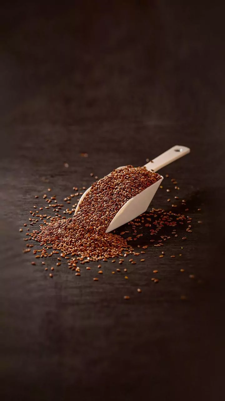 Simple Healthy Habit: Mix Flaxseed Powder Into Greek Yogurt