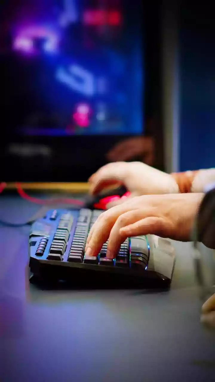 FBI probes cybercriminals behind malware-infected steam games