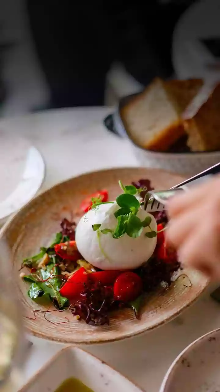 Restaurants Need Narratives That Are Actually True