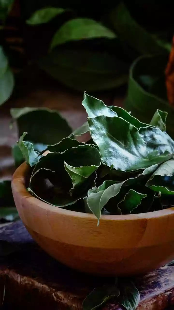 How to use bay leaves in cooking