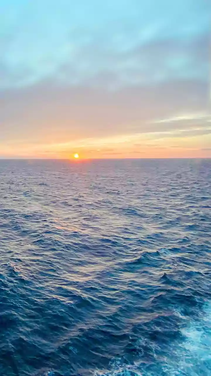 Cabos submarinos em Ormuz são risco para economia do Golfo